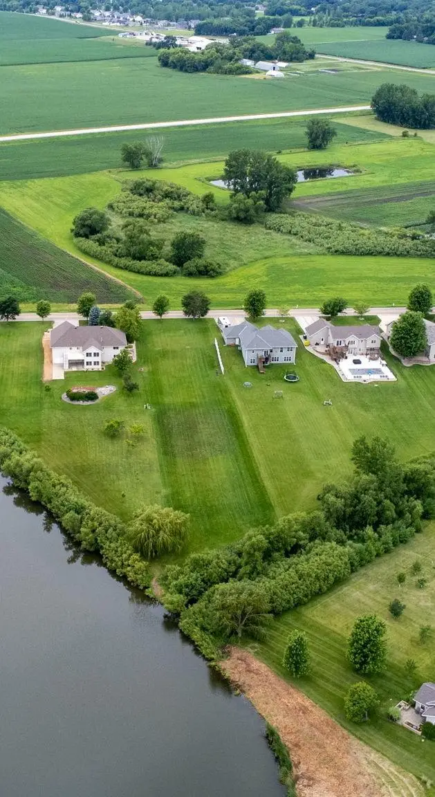 1165 Dale Street Sw, Hutchinson, MN 55350 - #1
