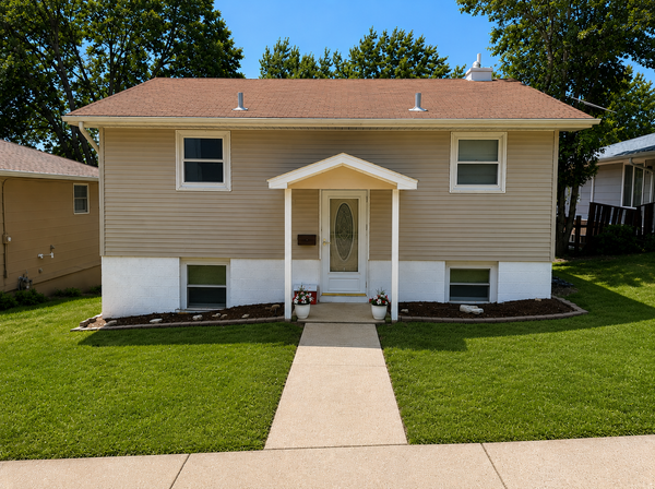 904 S State Street, New Ulm, MN 56073