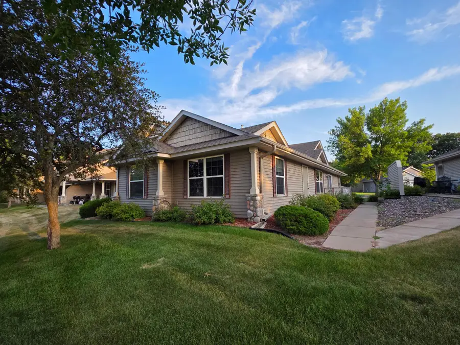 827 Winsome Way Nw, Isanti, MN 55040 - #2