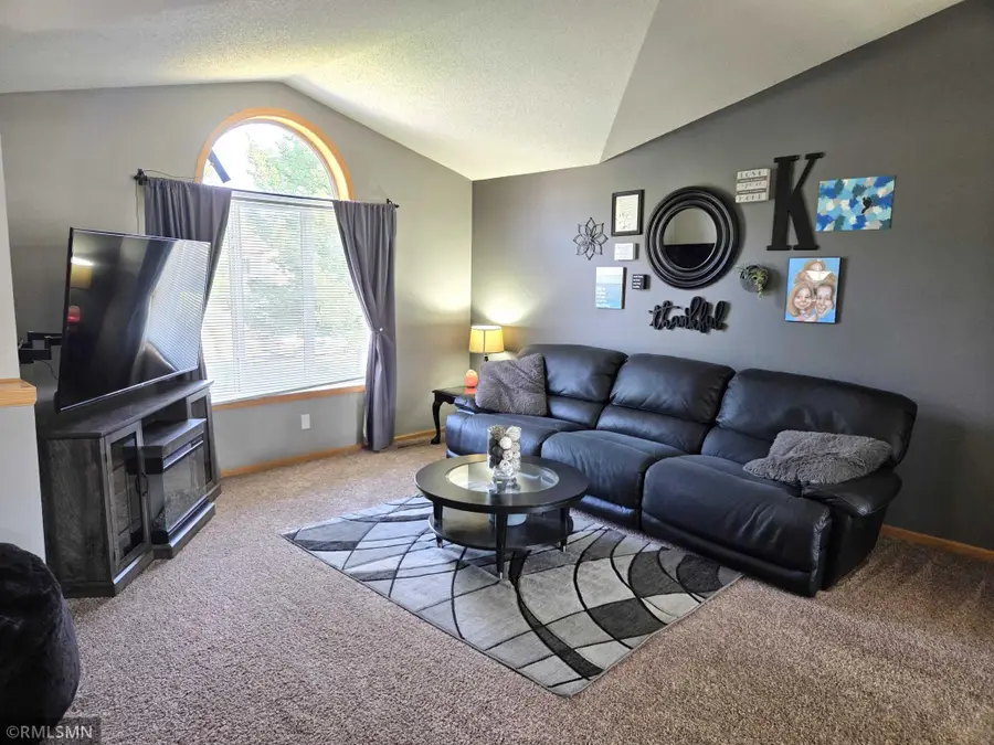 707 4th Avenue Sw, Isanti, MN 55040 - #2