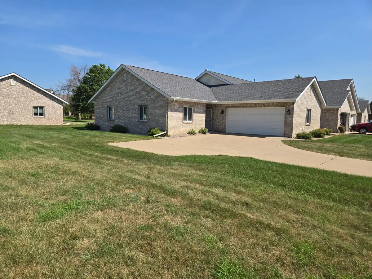 111 S West Street, Belle Plaine, MN 56011 - #1