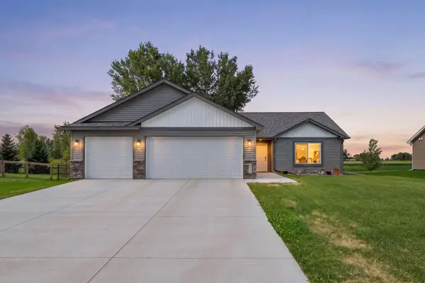 345 6th Street E, Green Isle, MN 55338
