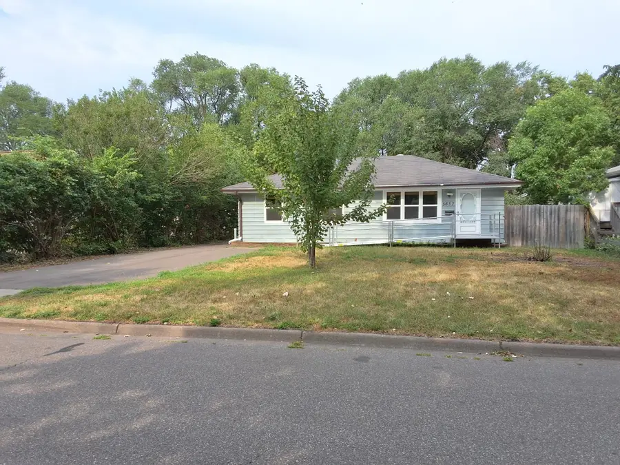 5637 Emerson Avenue N, Brooklyn Center, MN 55430 - #3