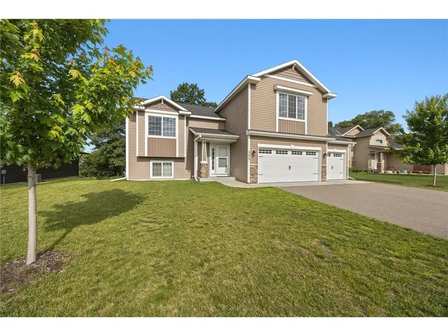 303 29th Avenue Se, Saint Cloud, MN 56304 - #2