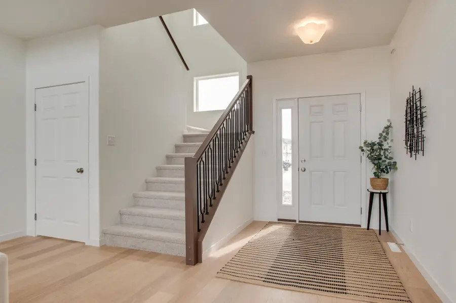5816 James Drive W, West Fargo, ND 58078 - #3