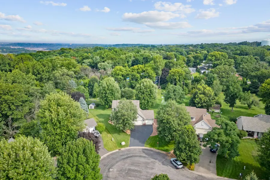 2213 Emerald Lane, Saint Paul, MN 55119 - #2