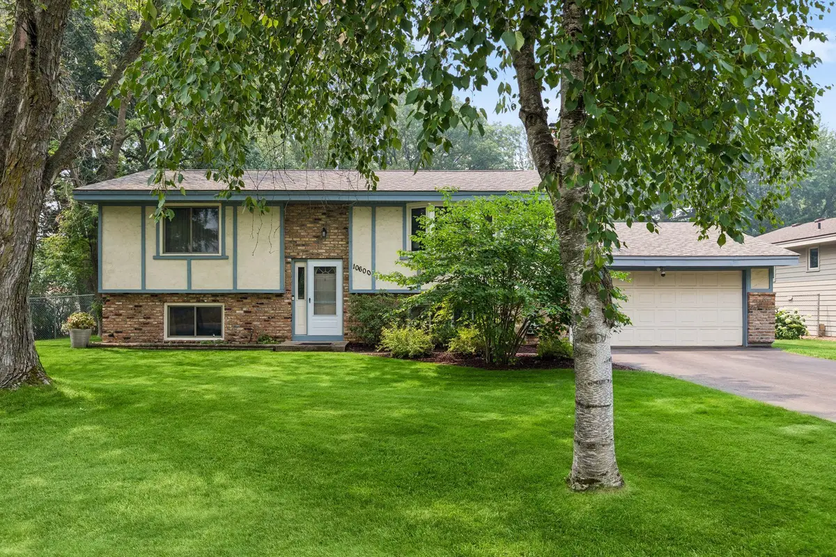 10600 Juniper Street Nw, Coon Rapids, MN 55448 - #1