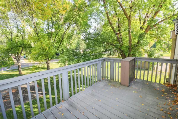 Address Withheld By Seller, Roseville, MN 55113