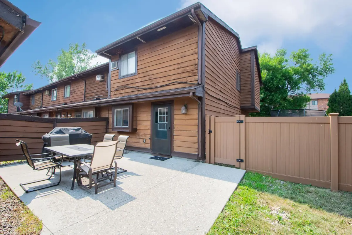 2025 Park Boulevard S, Fargo, ND 58103 - #1