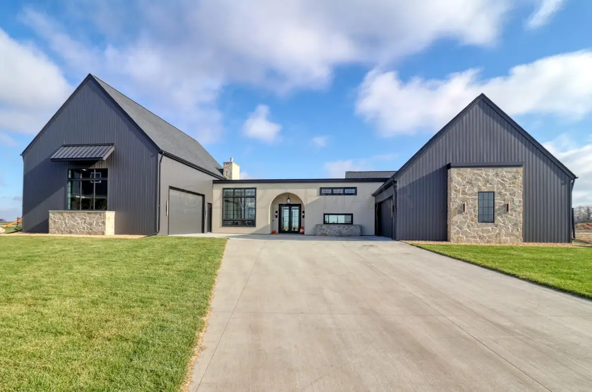 773 5 Avenue N, Casselton, ND 58012 - #1
