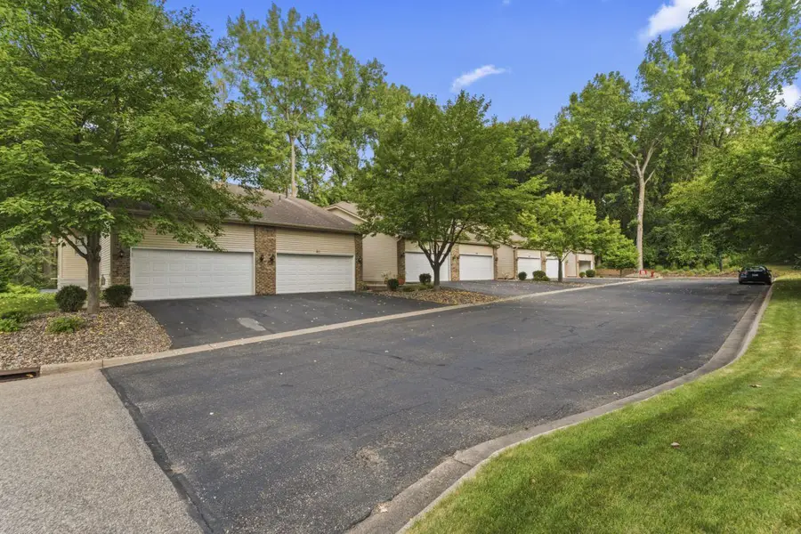 901 Oakwood Heights Circle #7, Eagan, MN 55123 - #3