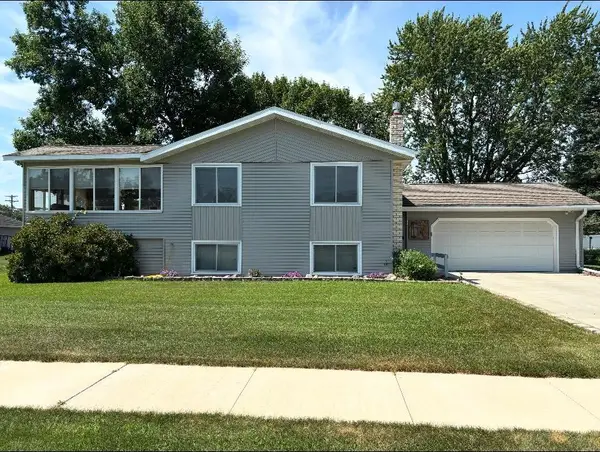 814 4th Street Se, Little Falls, MN 56345