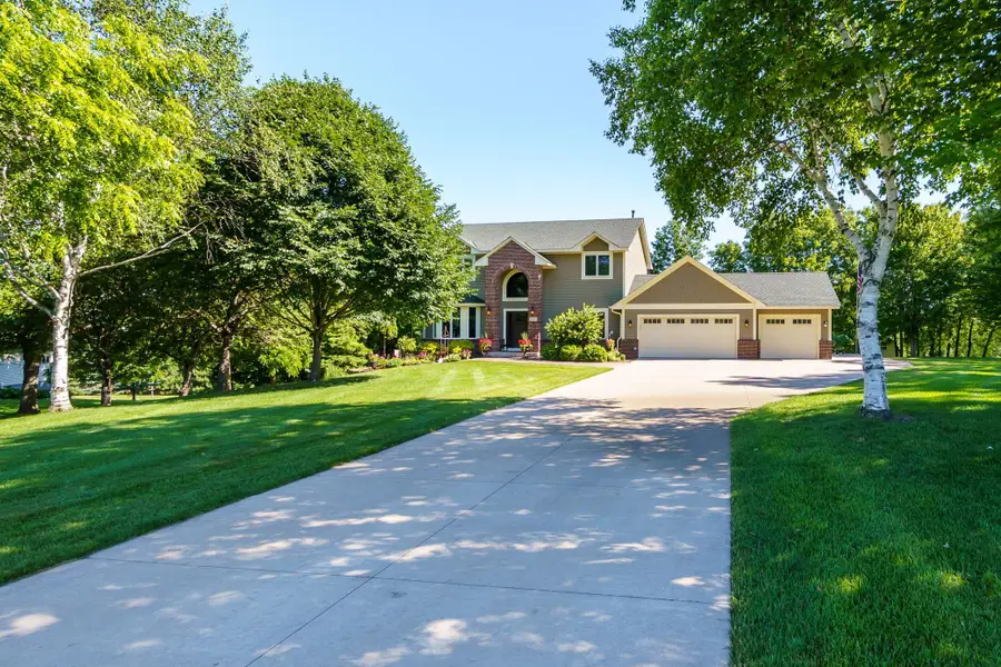2841 Imperial Avenue N, Lake Elmo, MN 55042 - #2
