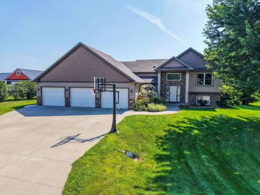 60722 254th Avenue, Mantorville, MN 55955 - #2