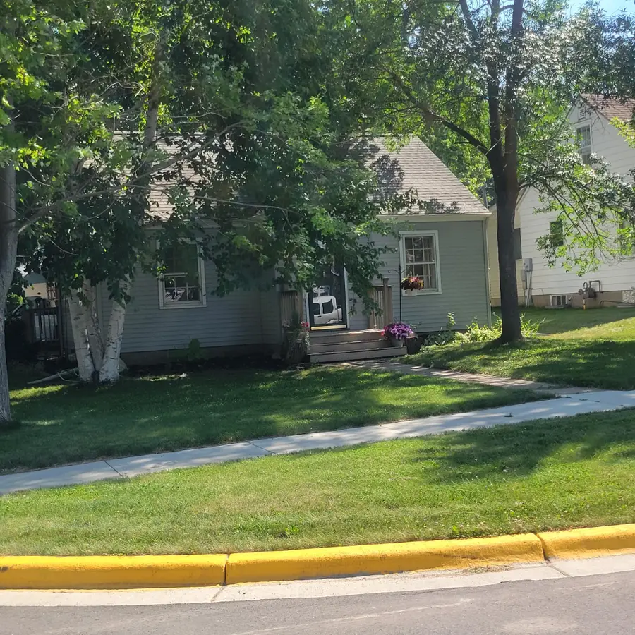701 W Laurel Street, Fergus Falls, MN 56537 - #3