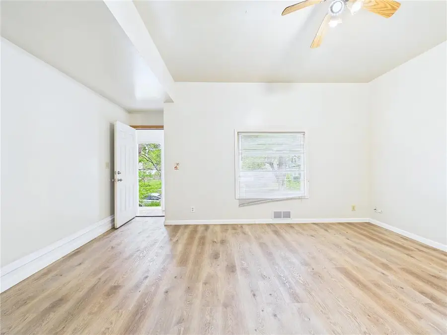 2633 Taylor Street Ne, Minneapolis, MN 55418 - #3
