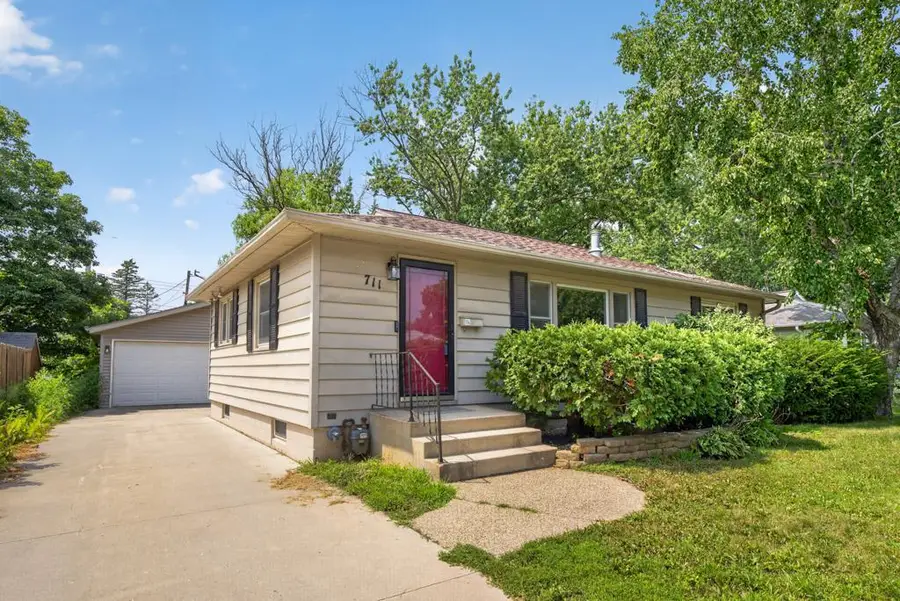 711 15th Avenue Ne, Rochester, MN 55906 - #3