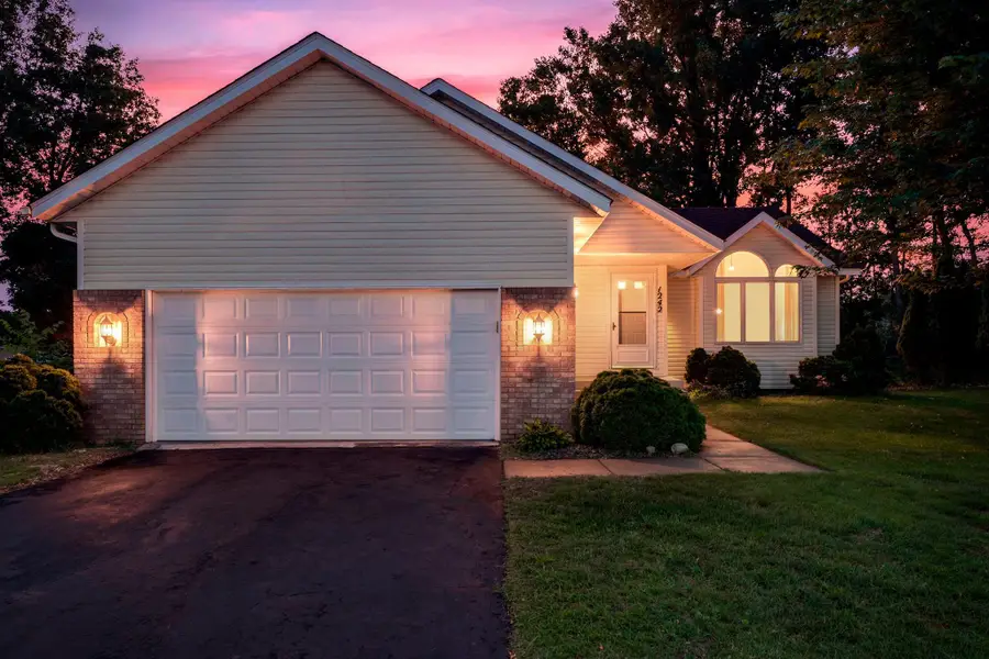 1242 Myrtle Street N, Maplewood, MN 55119 - #2