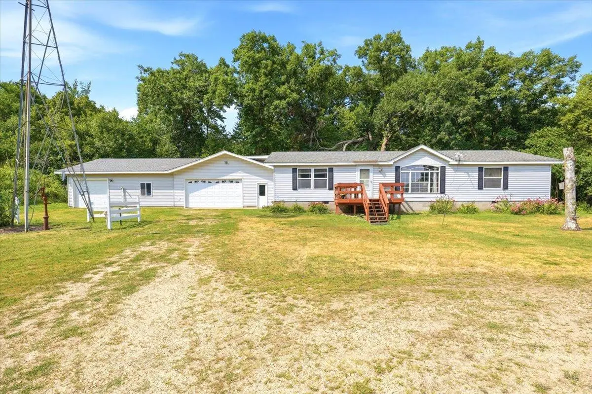 1041 220th Avenue, New Richmond, WI 54017 - #1
