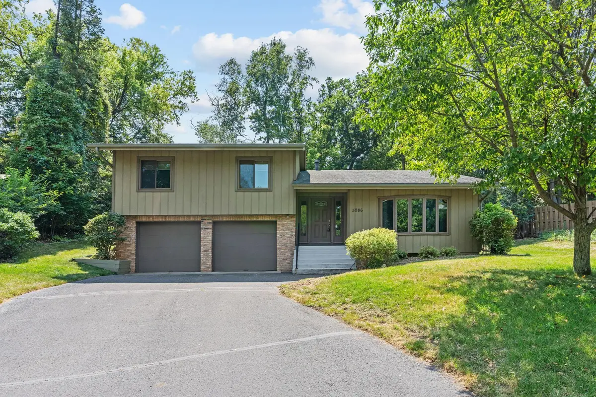 5986 Mckinley Street Ne, Fridley, MN 55432 - #1