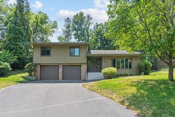 5986 Mckinley Street Ne, Fridley, MN 55432