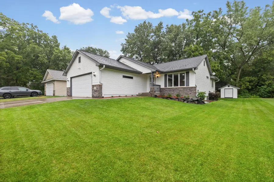 2082 Cowern Place E, North Saint Paul, MN 55109 - #2