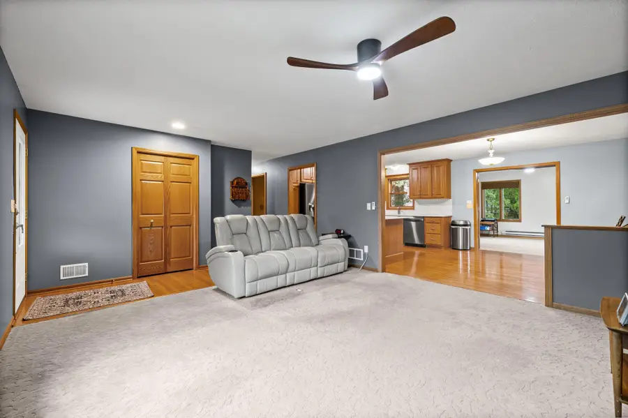 2082 Cowern Place E, North Saint Paul, MN 55109 - #3