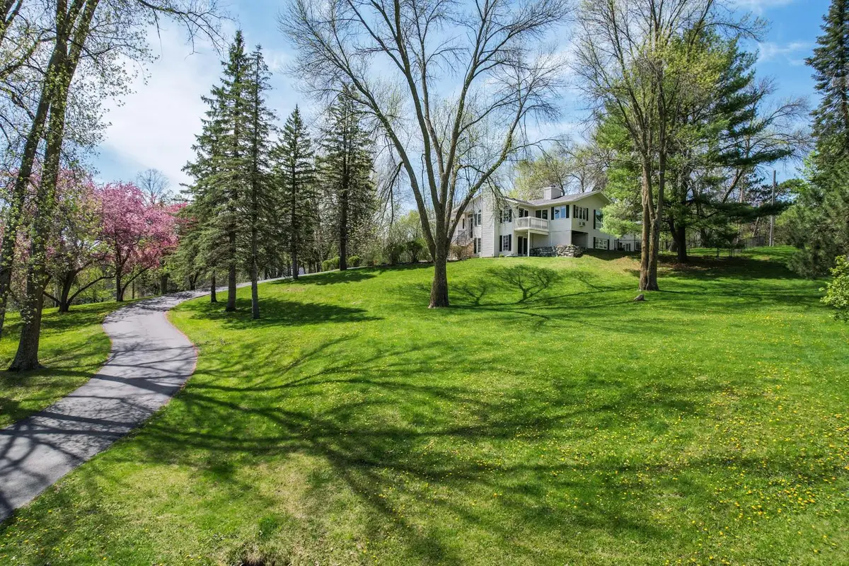 2211 Lenwood Drive Sw, Rochester, MN 55902 - #1