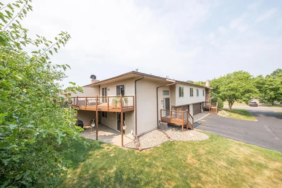 2309 Amberwood Drive, Woodbury, MN 55125 - #3