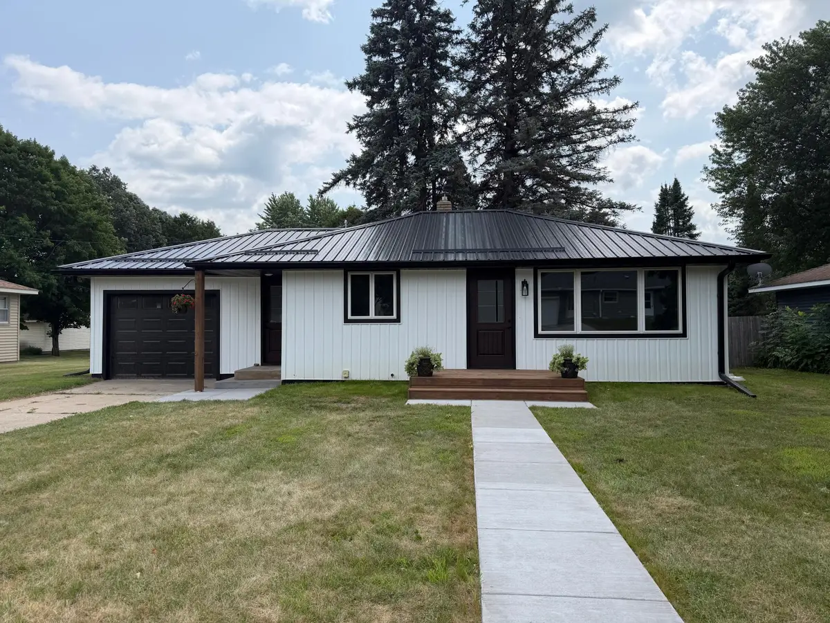 431 8th Street W, Browerville, MN 56438 - #1