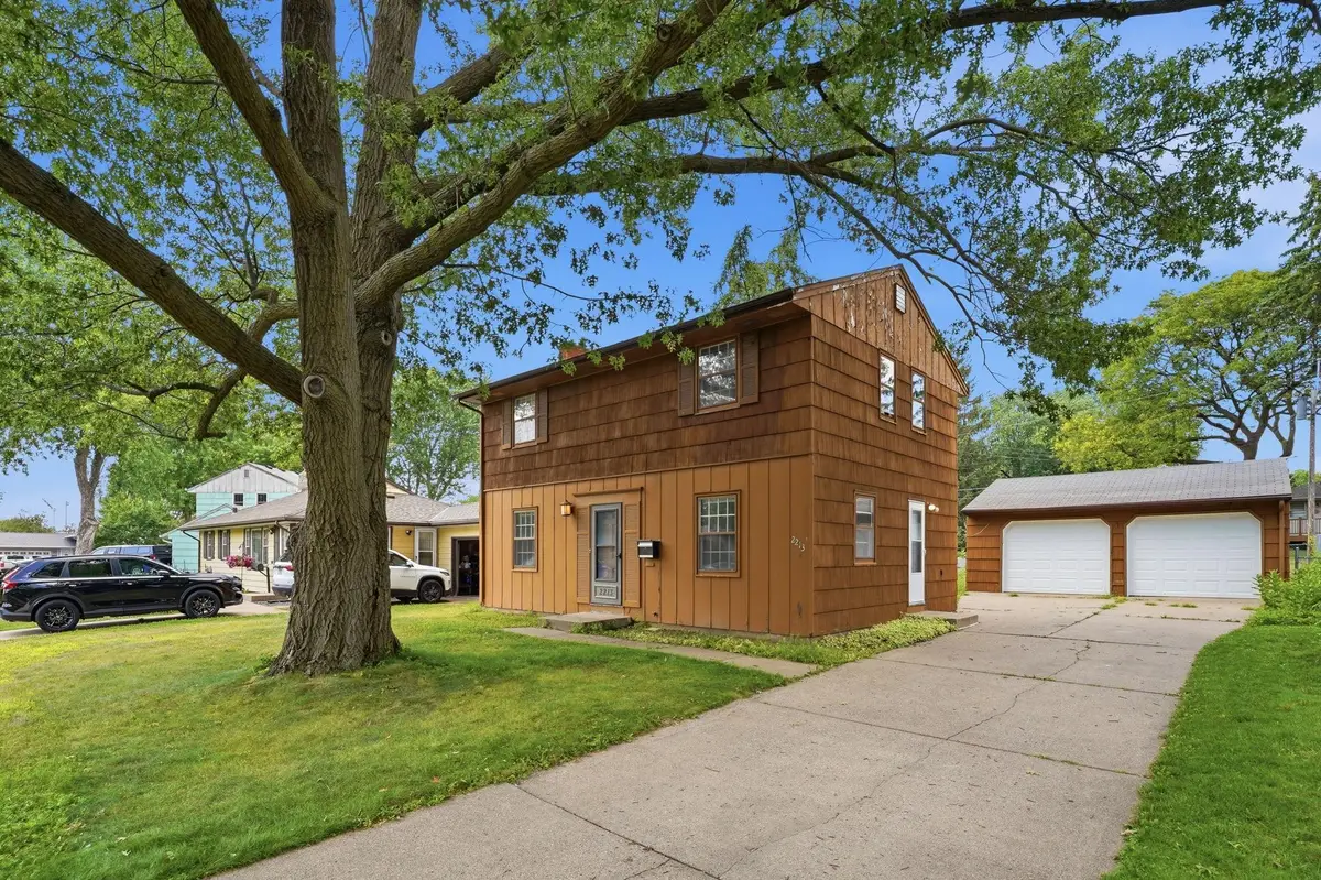 2213 Dellridge Avenue, Saint Paul, MN 55119 - #1