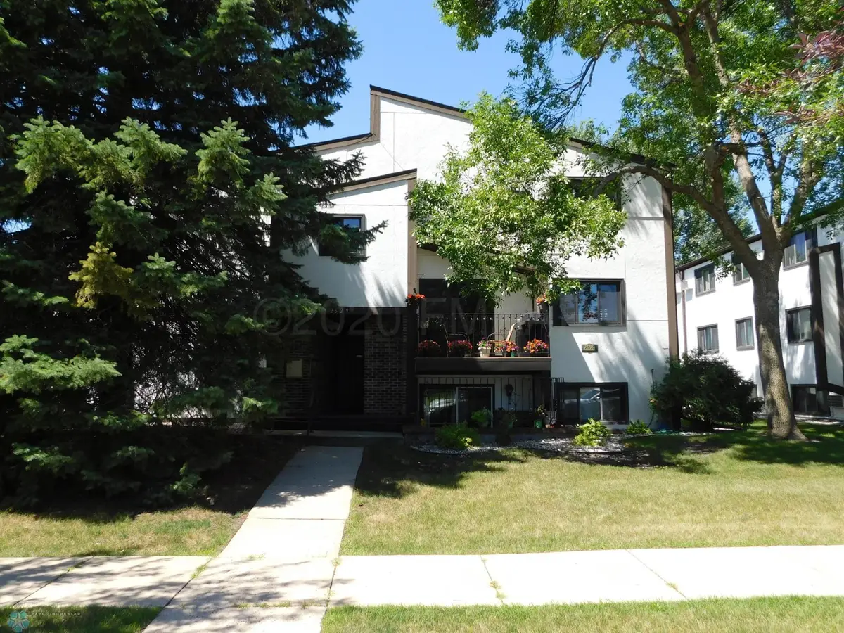 2629 Arrowhead Road S #B7, Fargo, ND 58103 - #1