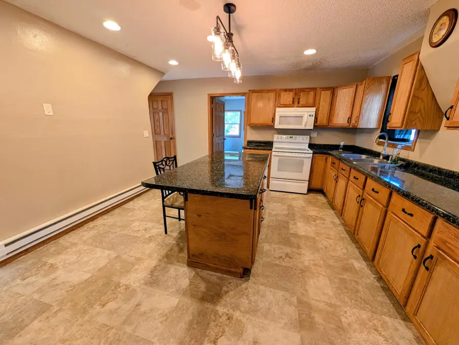 103 3rd Street Sw, Melrose, MN 56352 - #3