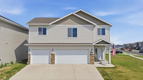 6093 59th Street S, Fargo, ND 58104