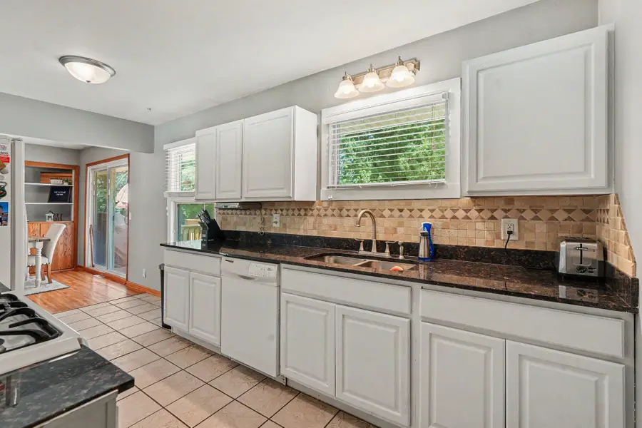 412 Plum Street N, Northfield, MN 55057 - #3