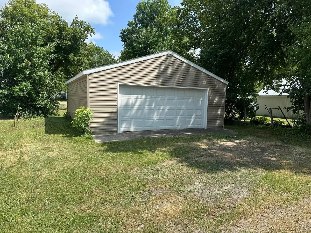 305 Arnold Avenue S, Thief River Falls, MN 56701 - #1