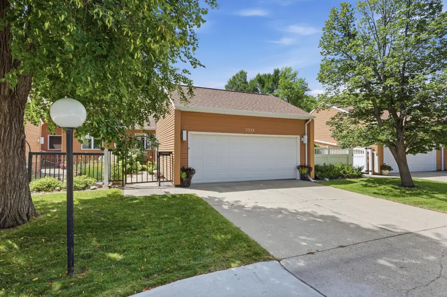 3333 W Prairiewood Drive S, Fargo, ND 58103 - #2
