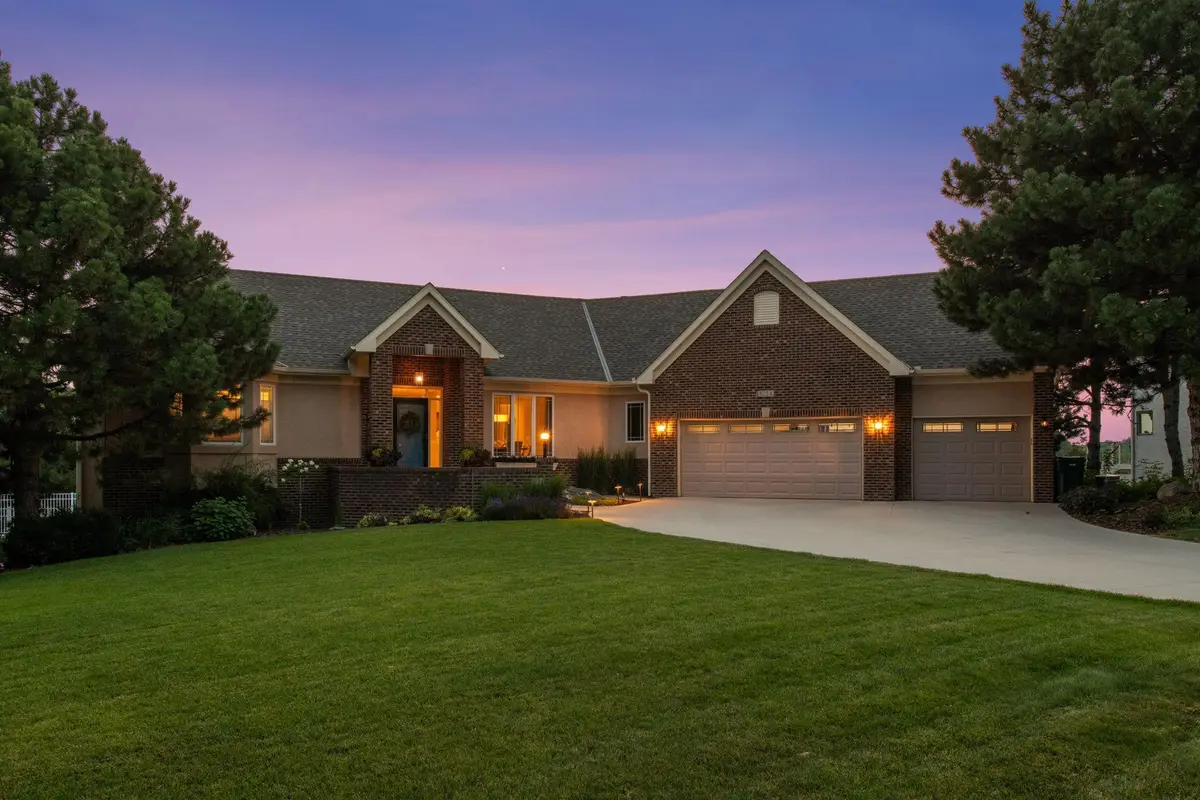 8754 Ridge Ponds Court, Victoria, MN 55386 - #1