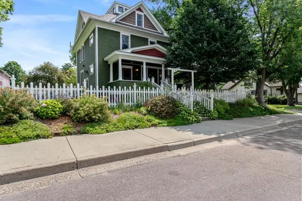 127 4th Avenue S, Brownton, MN 55312