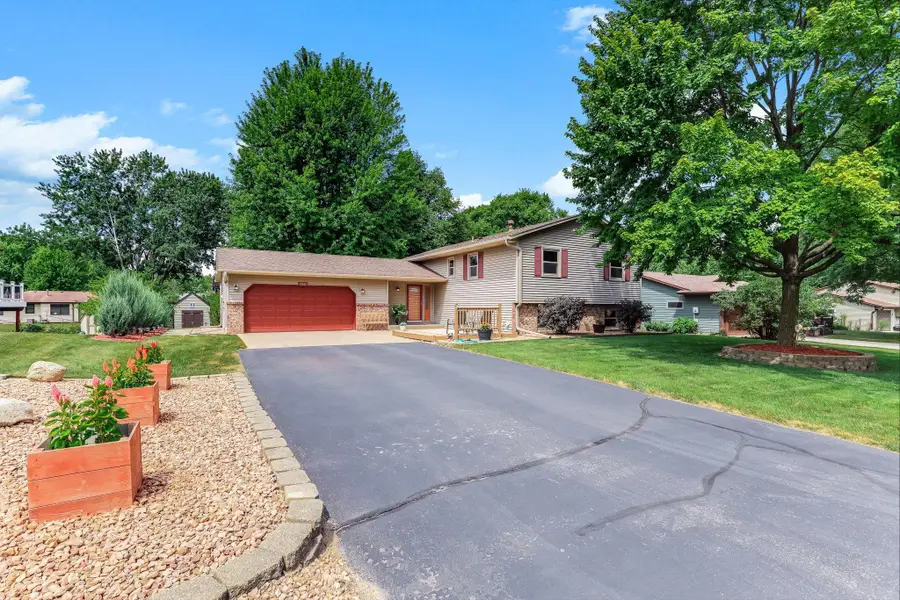 4261 Dunrovin Lane, Eagan, MN 55123 - #2