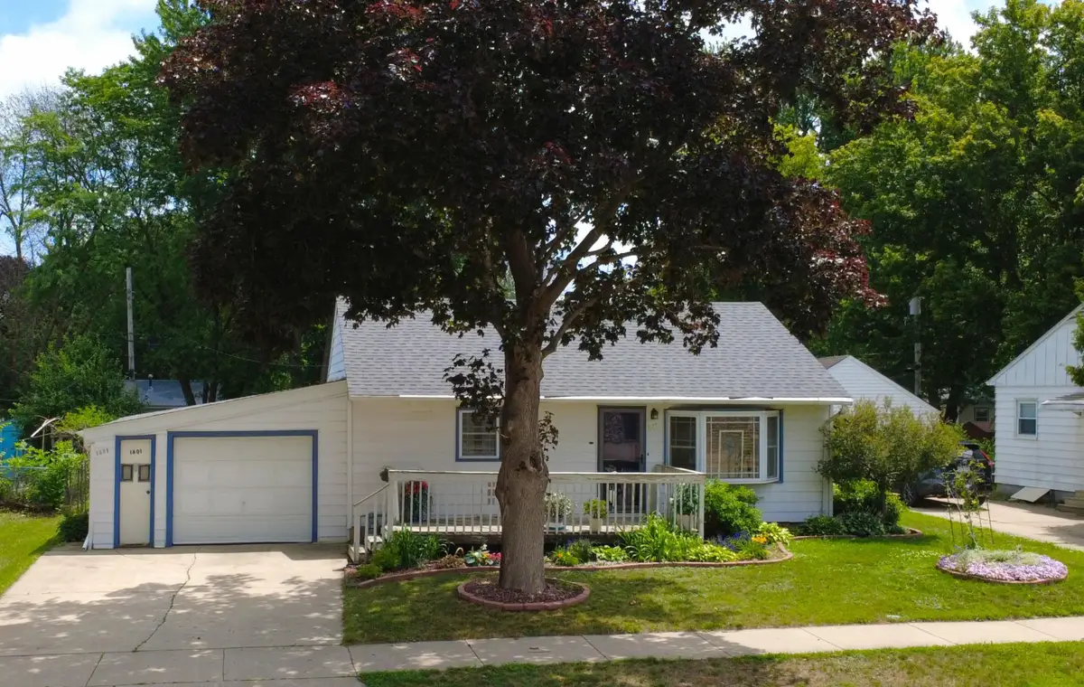 1601 Margaretha Avenue, Albert Lea, MN 56007 - #1