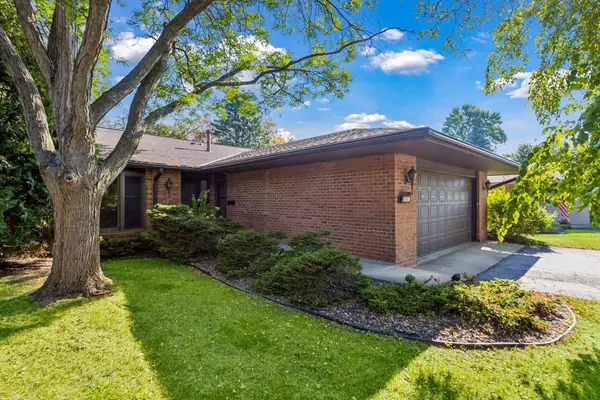 340 Inland Lane N, Plymouth, MN 55447
