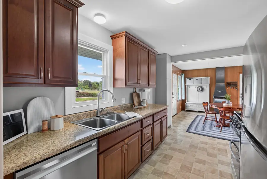 8817 Oakland Avenue S, Bloomington, MN 55420 - #3