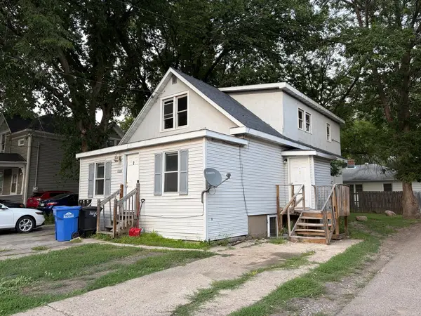 1225 11 1/2 Street N, Fargo, ND 58102