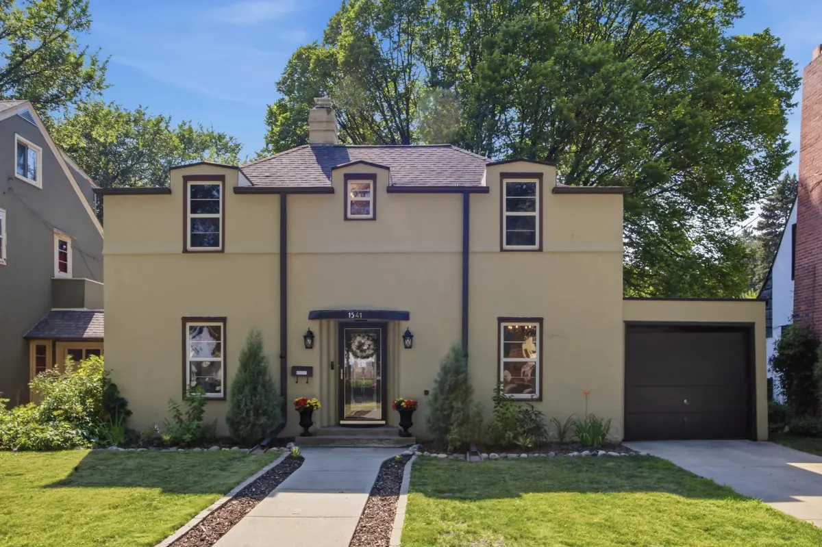 1541 9th Street S, Fargo, ND 58103 - #1