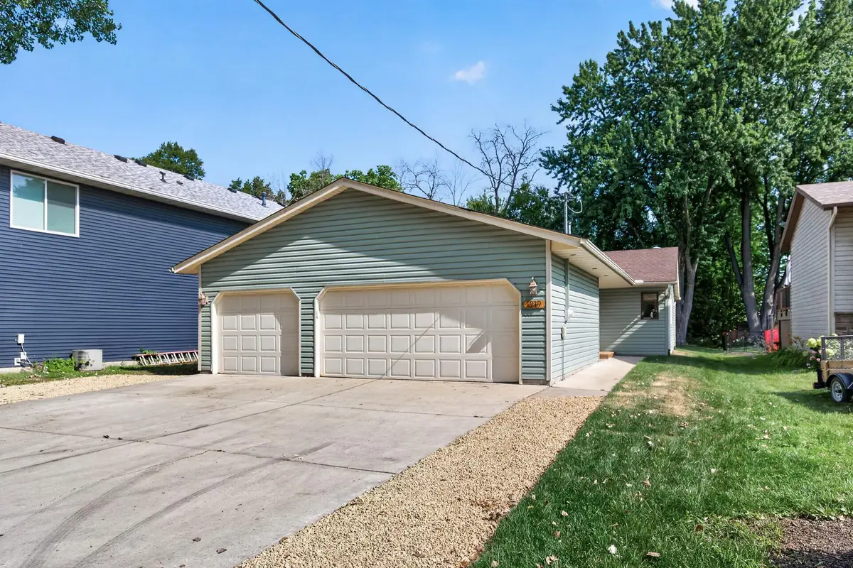 1819 9th Avenue Se, Forest Lake, MN 55025 - #1