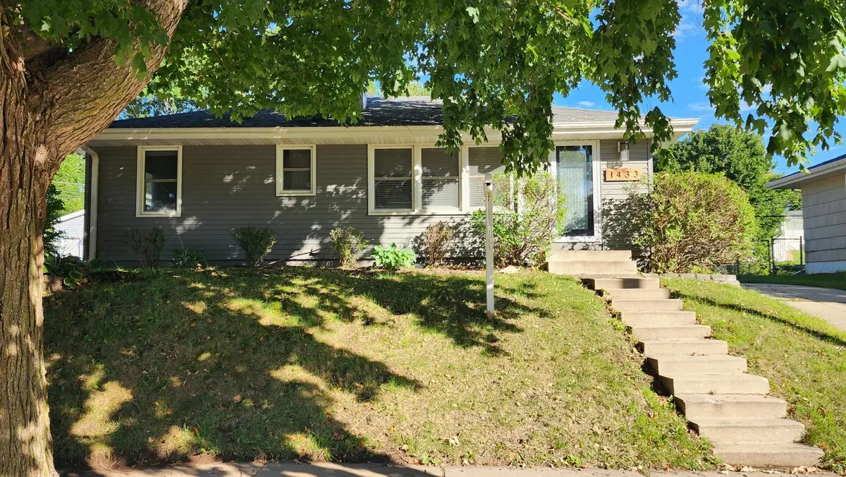 1433 Cascade Street Nw, Rochester, MN 55901 - #1