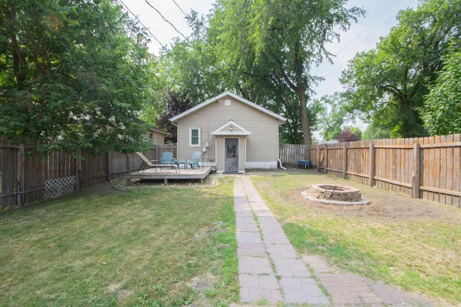 357 15th Avenue S, Fargo, ND 58103 - #3