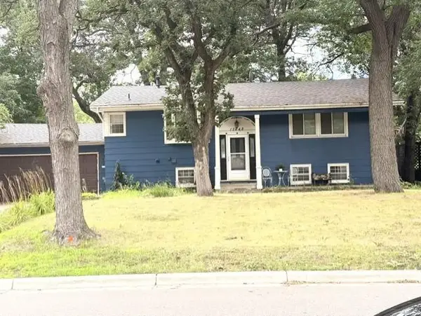 12848 Taylor Street Ne, Blaine, MN 55434