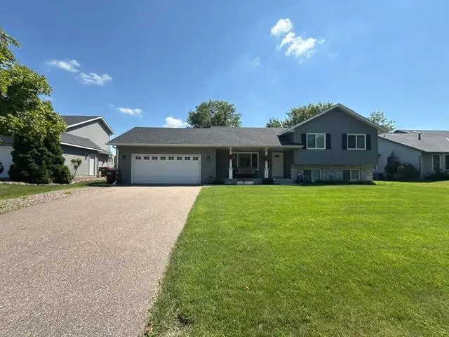 7685 Upper 45th Street N, Oakdale, MN 55128 - #1